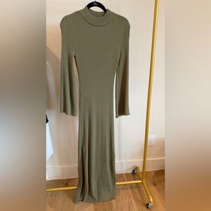 Revolve Line&Dot Maxi